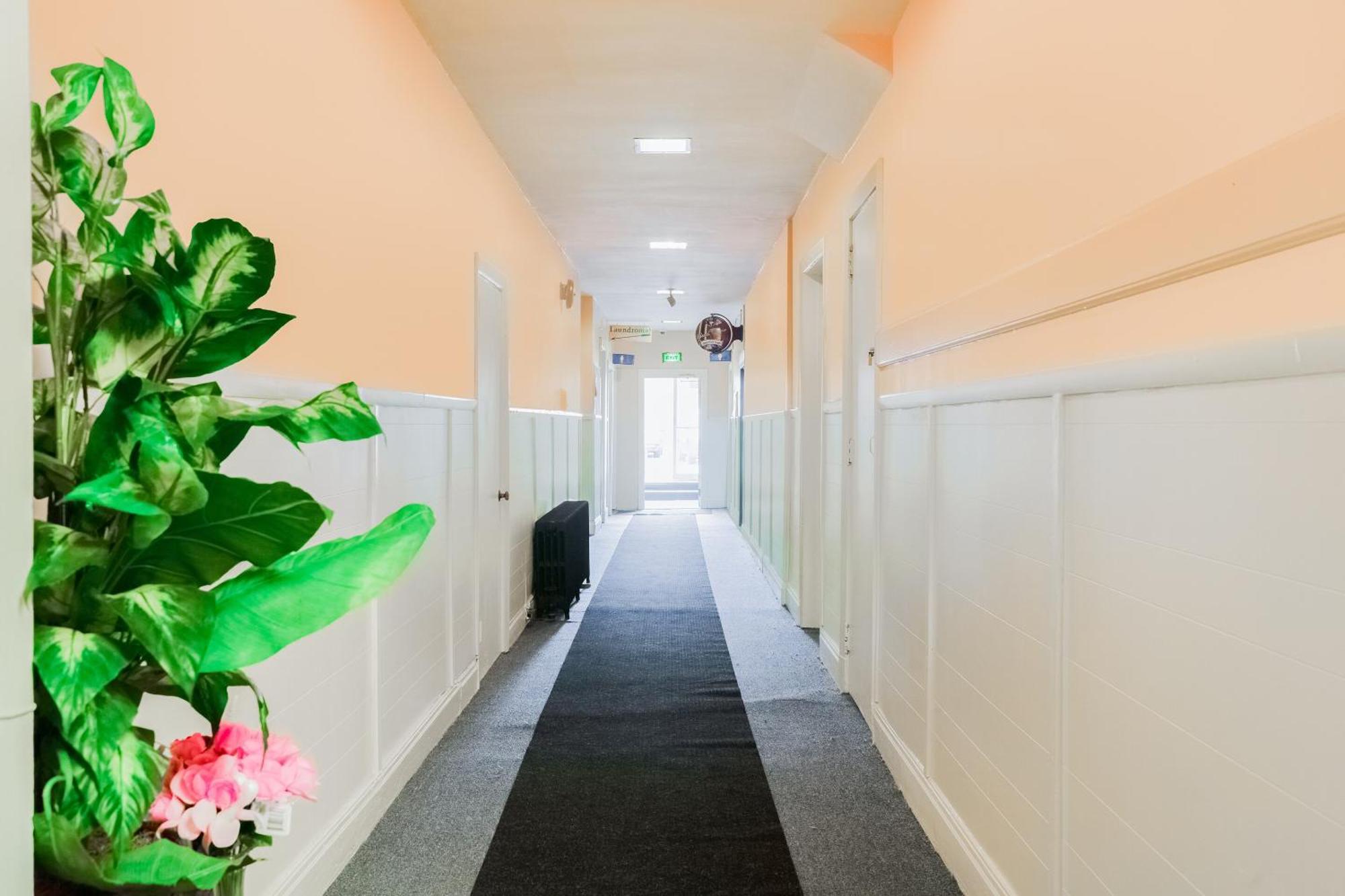 Oyo Hotel Bradford Main St Pa Екстериор снимка